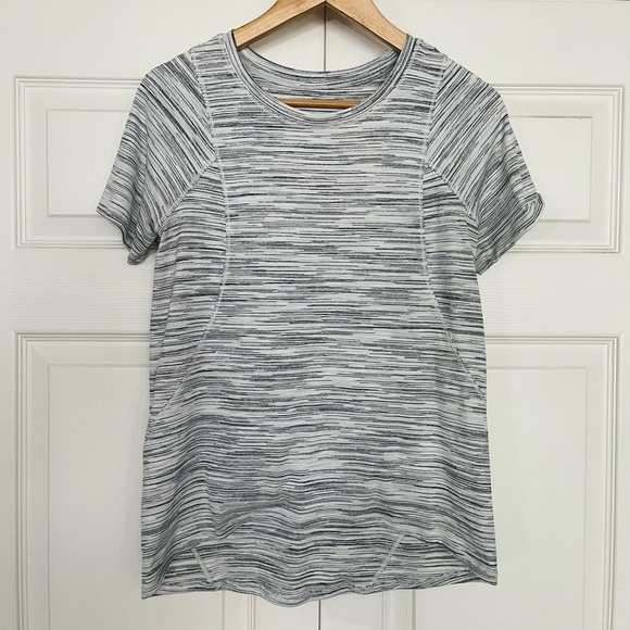 {Lululemon} Make Miles Count Short Sleeve Tee in Space Dye White Silver Spoon 6 - Picture 1 of 7